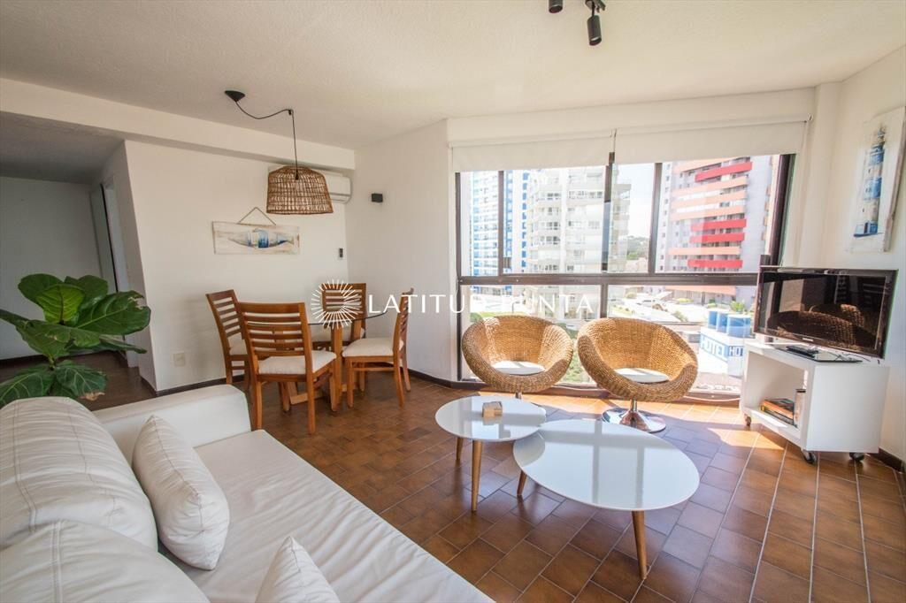 Brava, primera linea,Torre con amenities, de 1