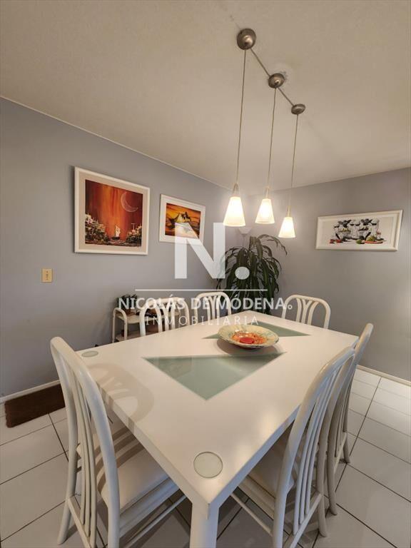 Vende apartamento de 2 dormitorios en Punta del
