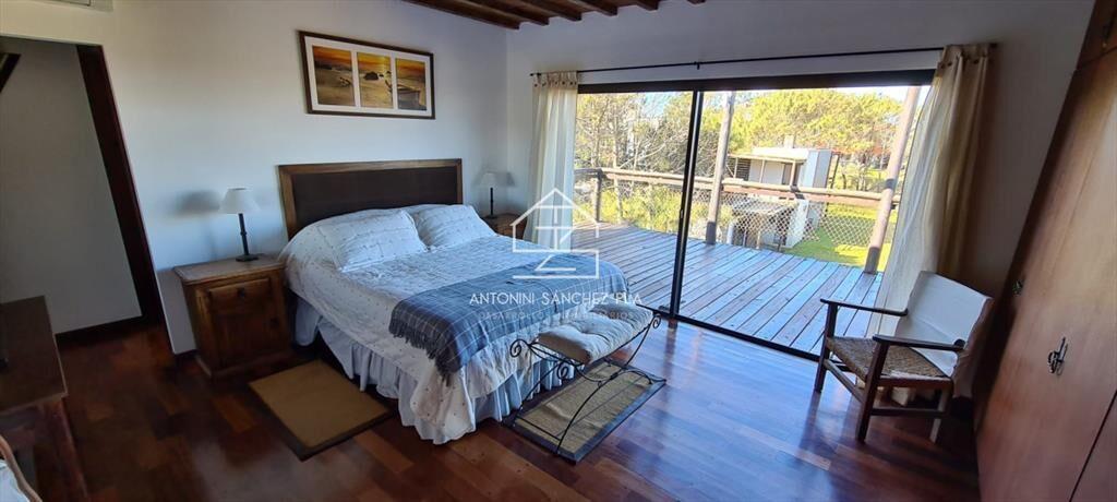 VENTA ESPECTACULAR CHALET ARENAS DE JOSE IGNACIO