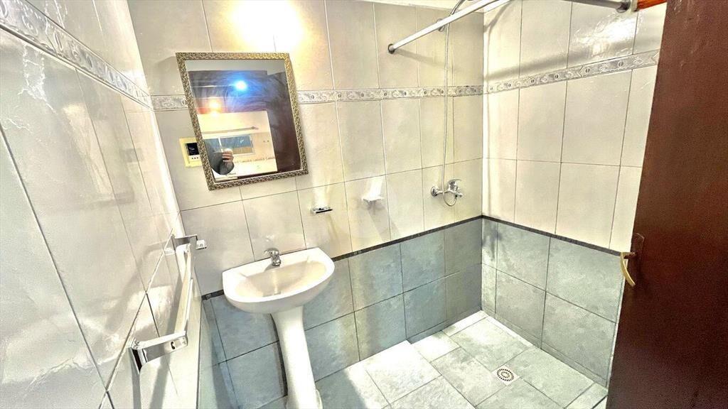 Alquiler Casa 1 Dormitorio con Cochera, Pinar Sur