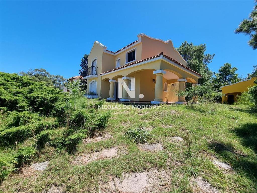 OPORTUNIDAD. VENDE CASA EN LA BARRA