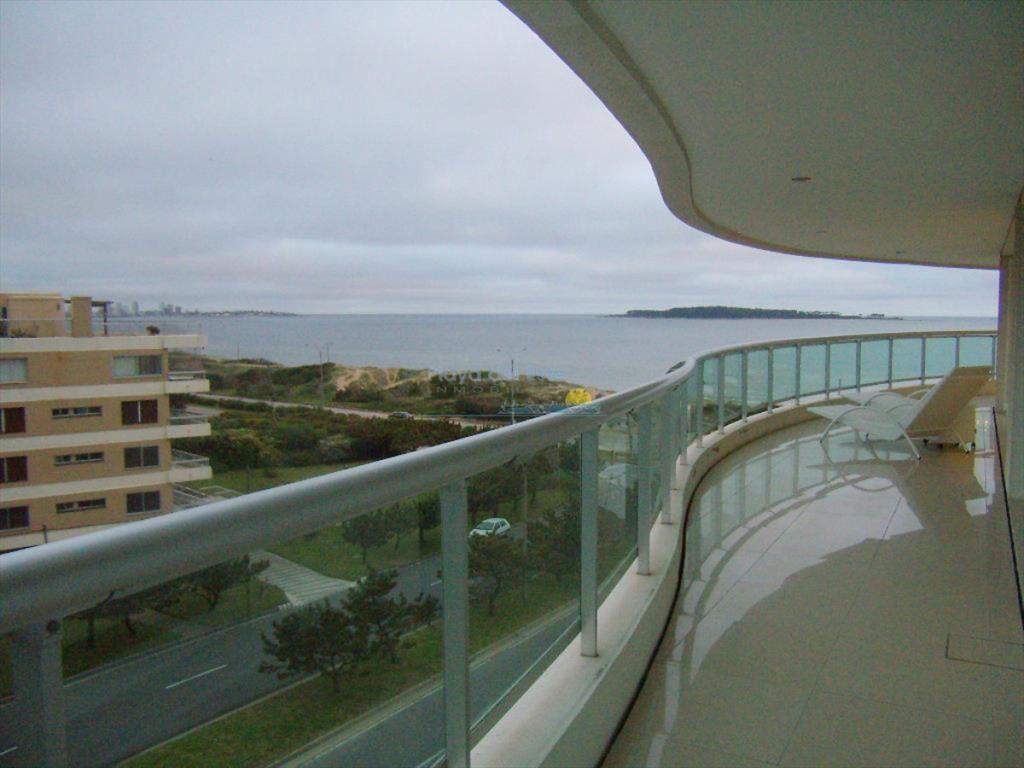 Apartamento en Mansa, 3 dormitorios *