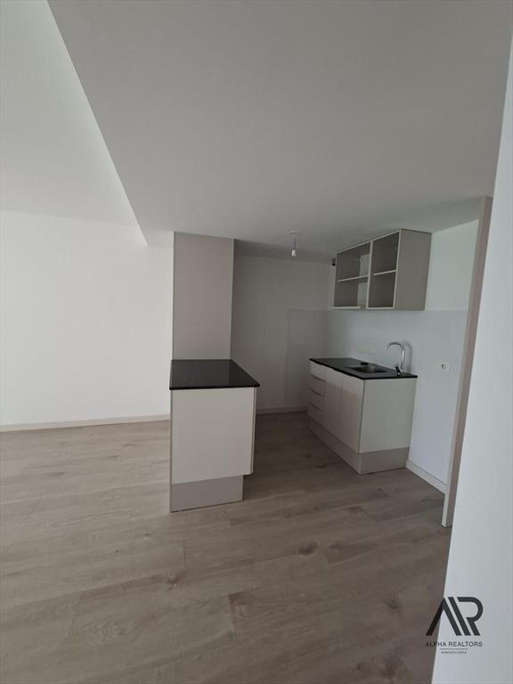 Venta Apartamento De 2 Dormitorios En Tres Cruces