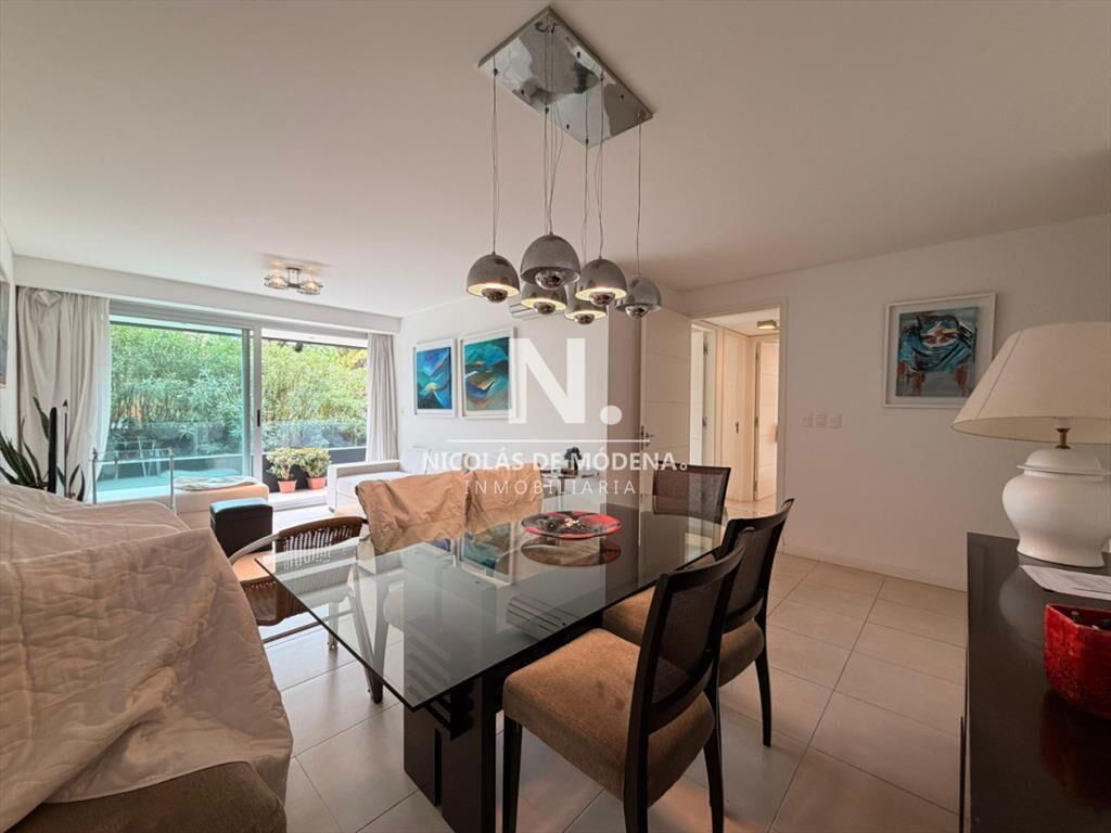 En venta apartamento de e Dormitorios en Mansa, Punta del E