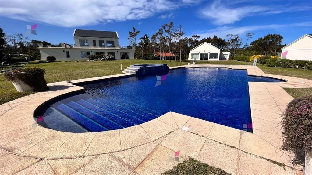 Venta Exclusiva mansion en playa mansa