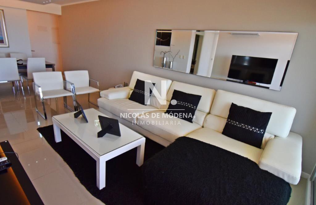 Vende apartamento de 2 dormitorios en Brava Punta