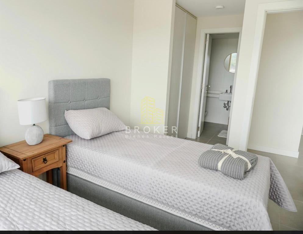 Venta apartamento 2 dormitorios Torre Greenlife Piso Alto