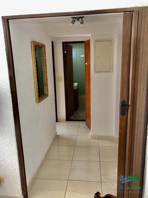 En venta , apartamento muy lindo, reciclado a 100 ms del ma