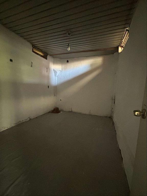 Alquiler Deposito Cordón 2 Baños Garaje primer piso escaler