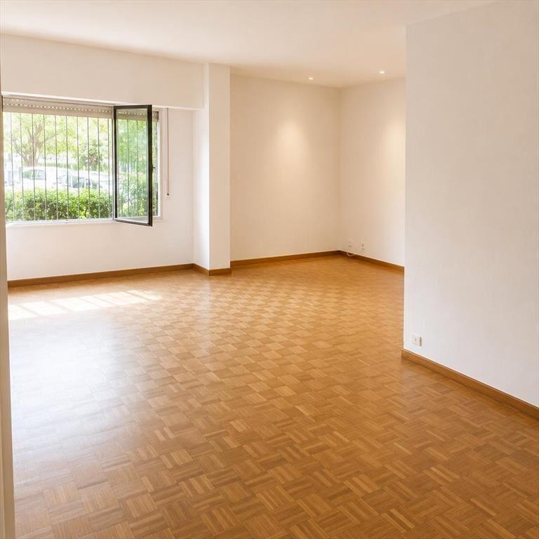 Venta Apartamento 3 dormitorios, planta baja con amplio pat