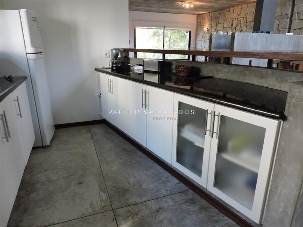 Casa en venta de 3 dormitorio en Montoya, Punta del Este.