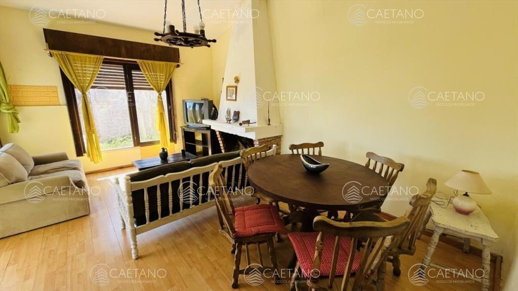 Casa en Piriápolis, Los Angeles
