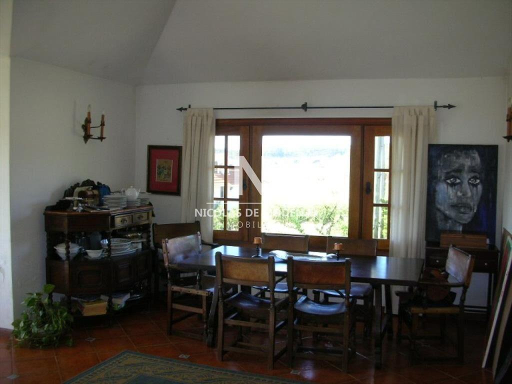 Casa de 5 dormitorios en Punta del Este, Pinares.