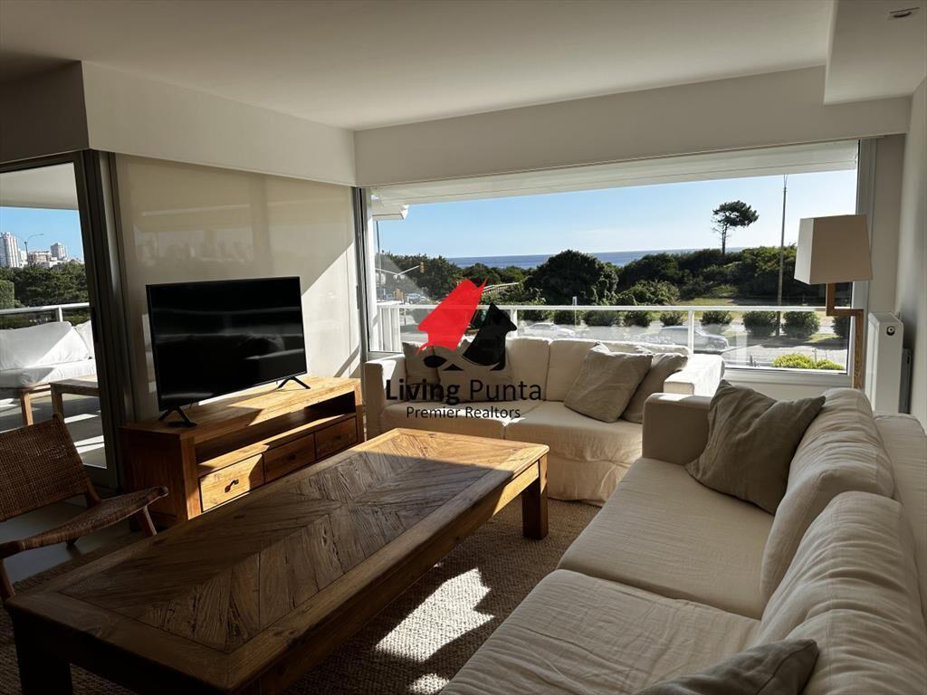 ESPECTACULAR APARTAMENTO SOBRE PLAYA MANSA