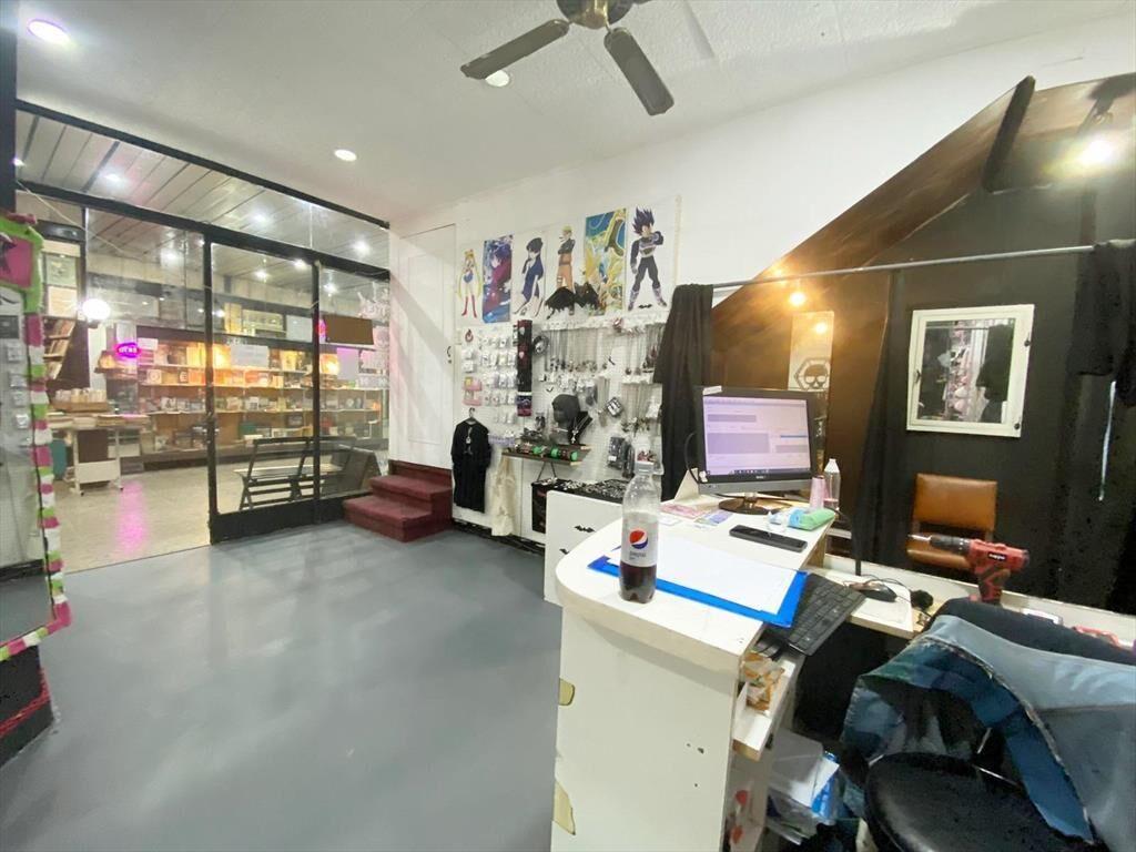 Venta local comercial de 94 m2 en Galería Central