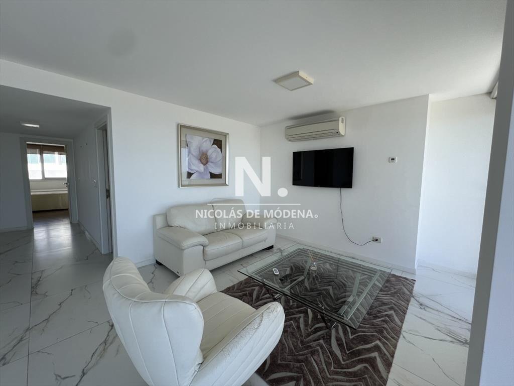 Hermoso Penthouse, venta 4 dormitorios.