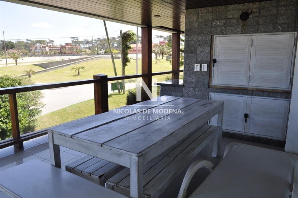 EDIFICIO EXCLUSIVO DE LA BRAVA