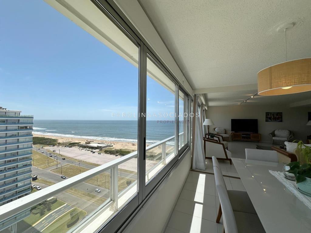 Oportunidad  en venta de 3 dormitorios en Tiburon