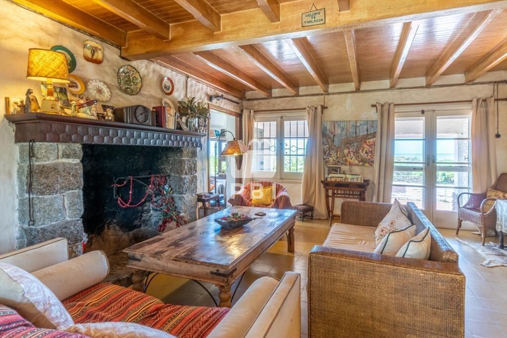 Casa en primera lÃ­nea al mar - Ref : PBI3194
