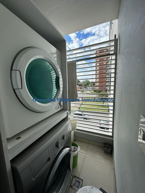 Venta apartamento 3 dormitorios Malvin con garaje E-Tower,