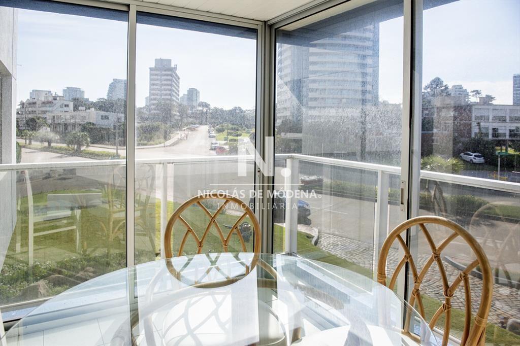 Vende departamento de 3 dormitorios en Ocean del