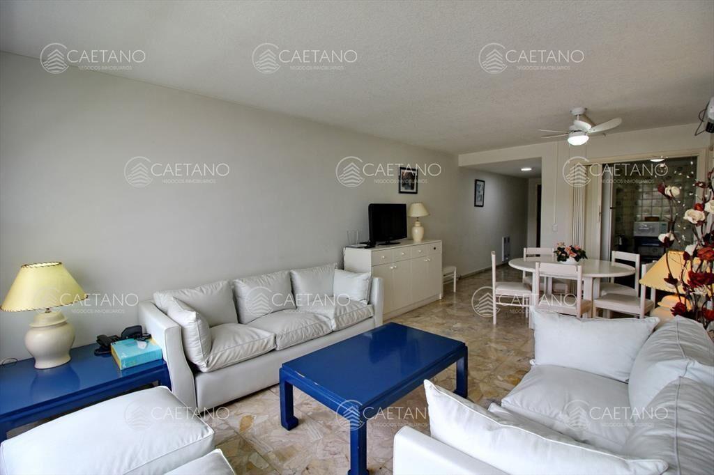 Venta apartamento de 2 y 12 dormitorios en playa