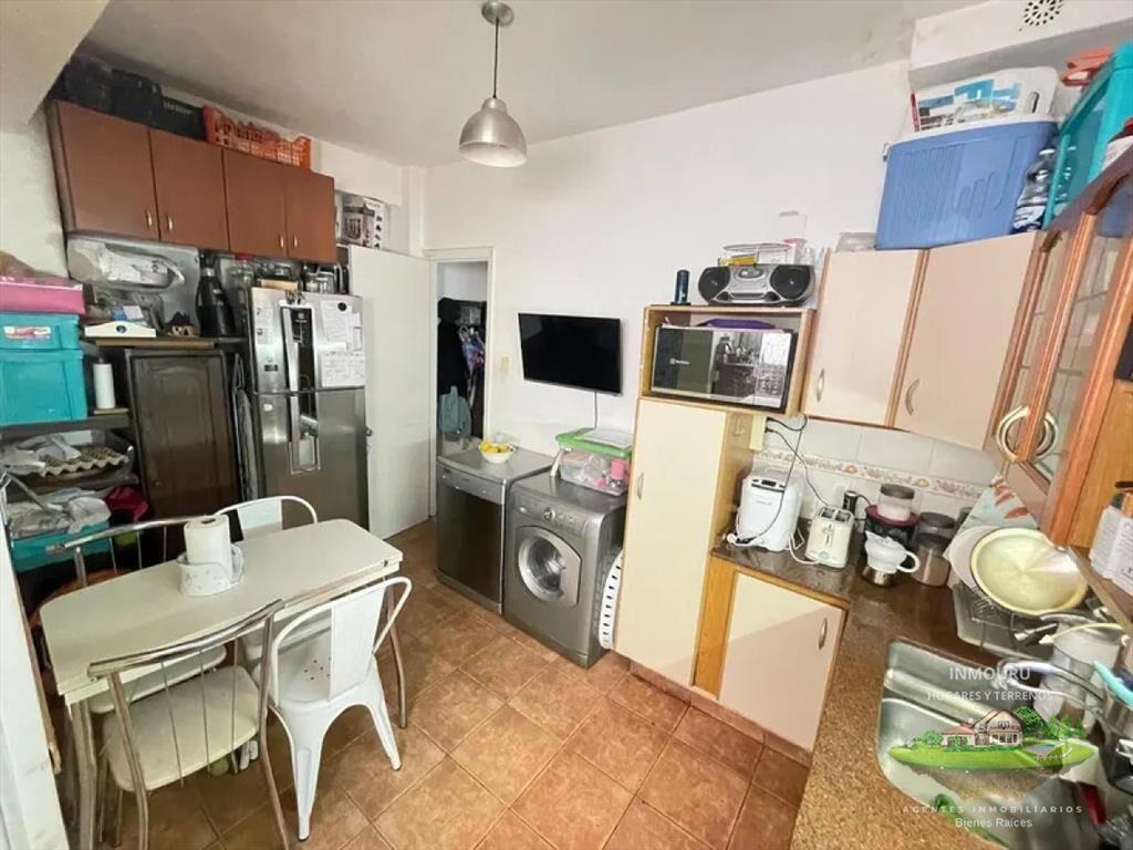 Vendo apartamento a pasos de la rambla