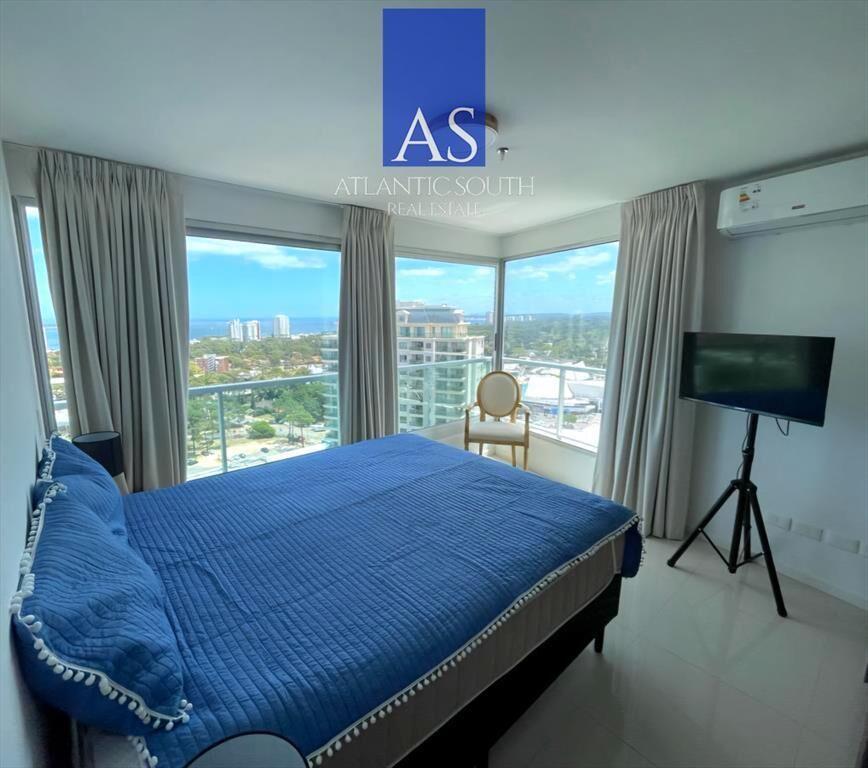 Apartamento mdoerno 2 dormitorios piso alto bajos
