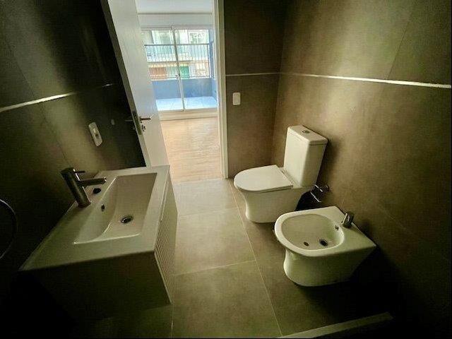 VENTA CON RENTA APARTAMENTO CORDÓN SUR 1 DORMITORIO CON AMP