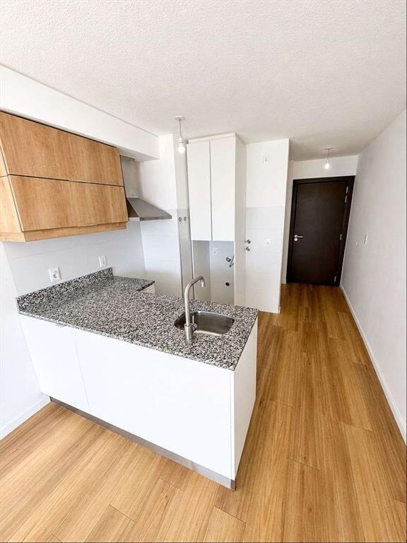 1 DORMITORIO AL FRENTE EN ALQUILER CORDÓN SUR