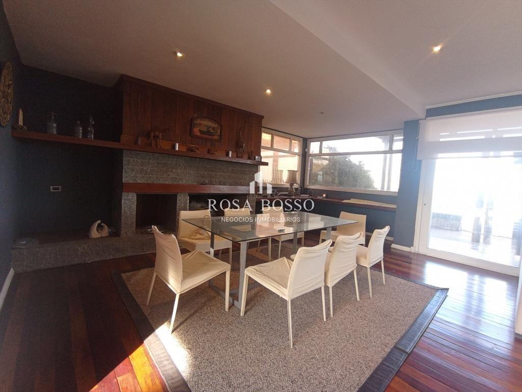 Hermosa casa para la venta con una vista