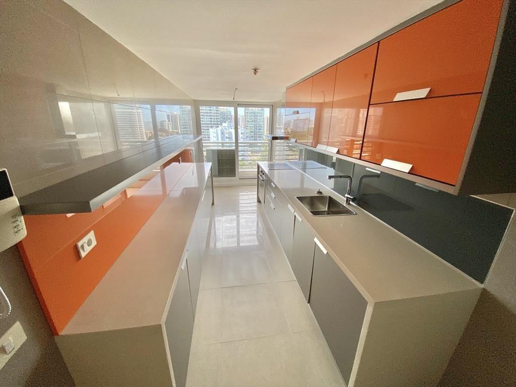 VENTA DE 3 SUITES EN EDIFICIO ALEXANDER PUNTA DEL