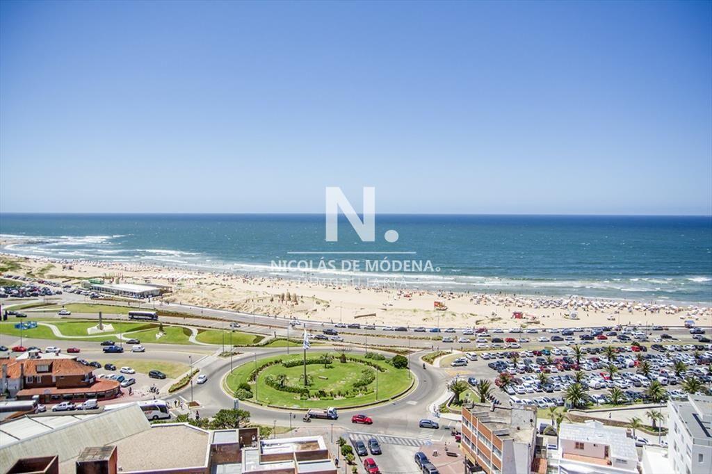 APARTAMENTO EN VENTA CON VISTA BRAVA, EXCELENTE