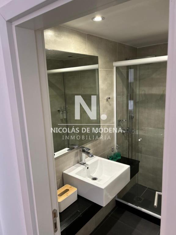 En venta apartamento de 2 dormitorios en Punta
