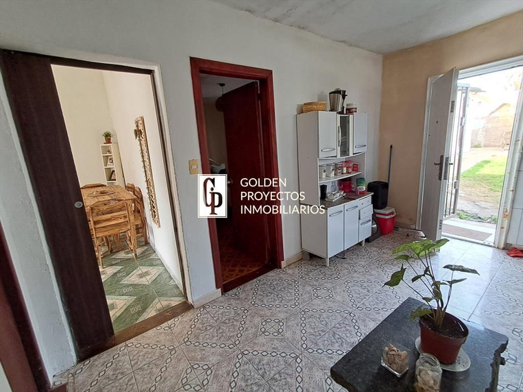 Casa en Venta Dos Dormitorios con Terreno y Cochera en Vill