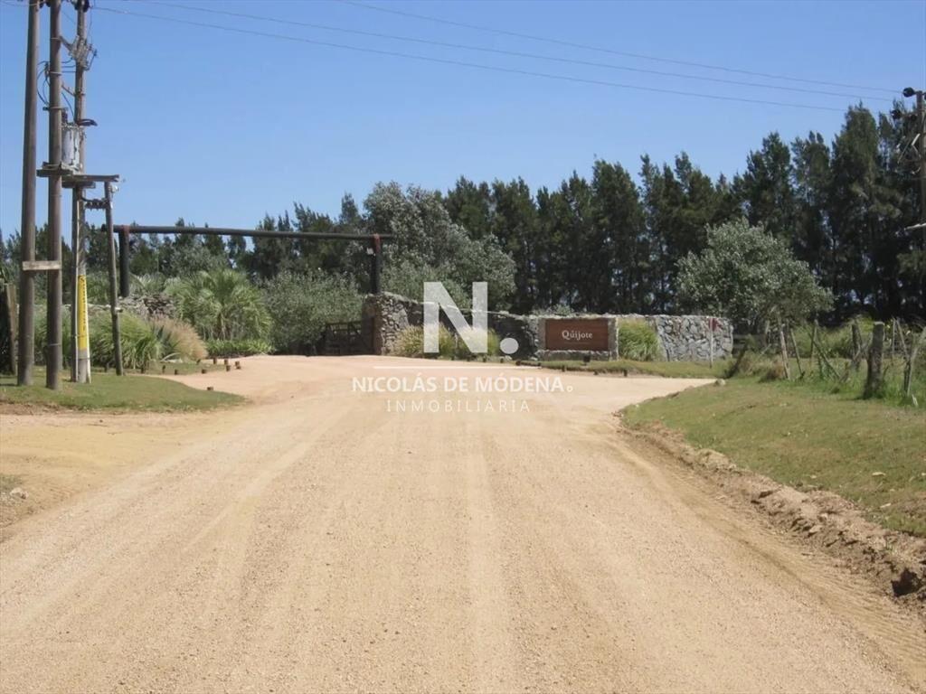 Lote en venta en Cerro Eguzquiza, Ideal para e