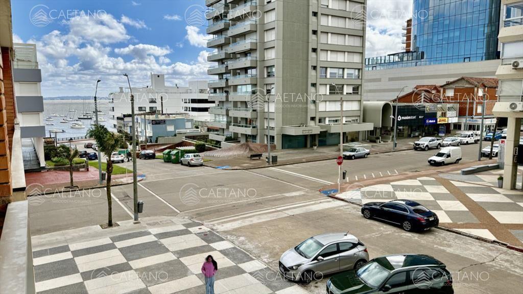 IMPERDIBLE Depto en Península - 1 dormitorio con terraza,