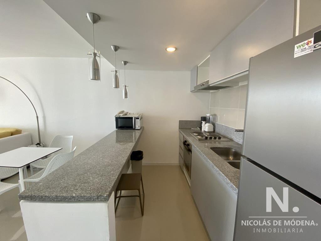 Apartamento en venta de 2 dormitorios en Punta Del Este