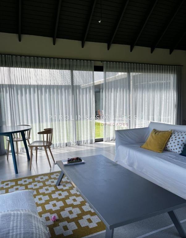 VENTA de Casa 3 DORMITORIOS en PUEBLO MIO,