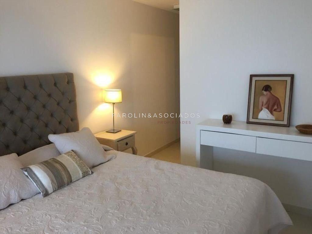 Apartamento en venta de 2 dormitorios en Season