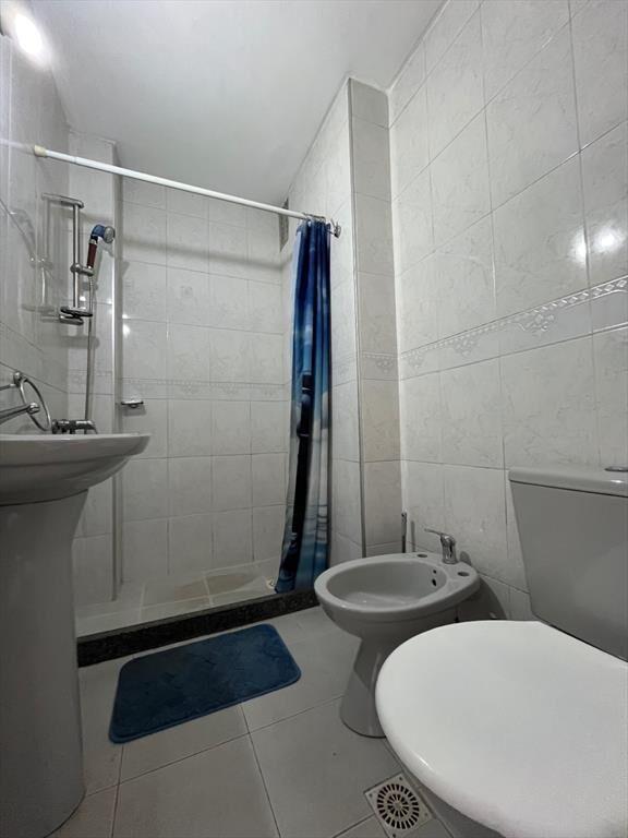 Apartamento En Alquiler En Pocitos Monoambiente con pati...