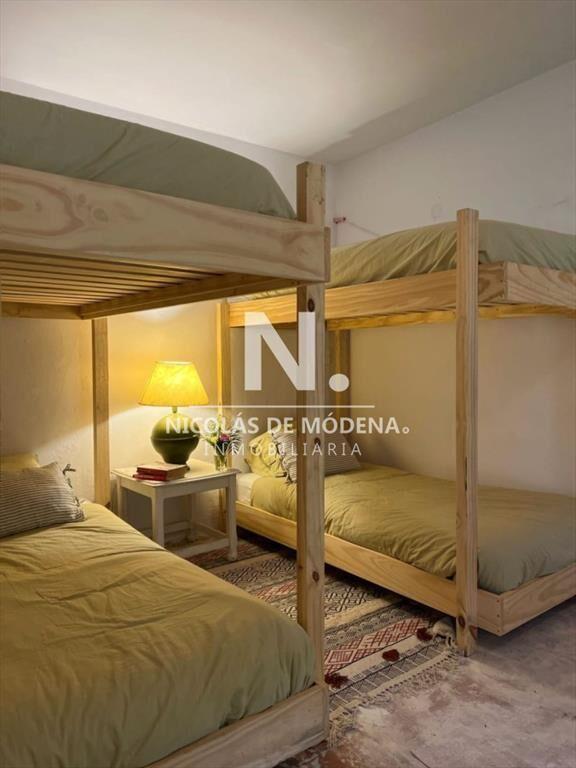 Amplia casa a la venta en Punta del Este de 6 en