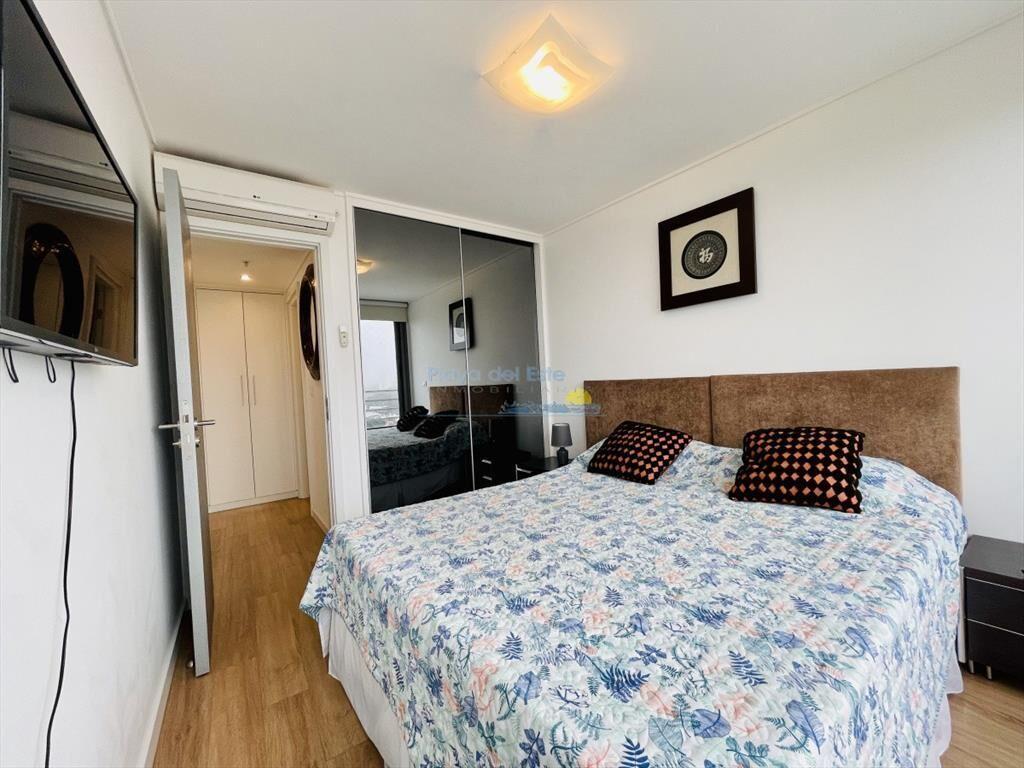 Venta de excelente Apartamento de dos Playa Mansa