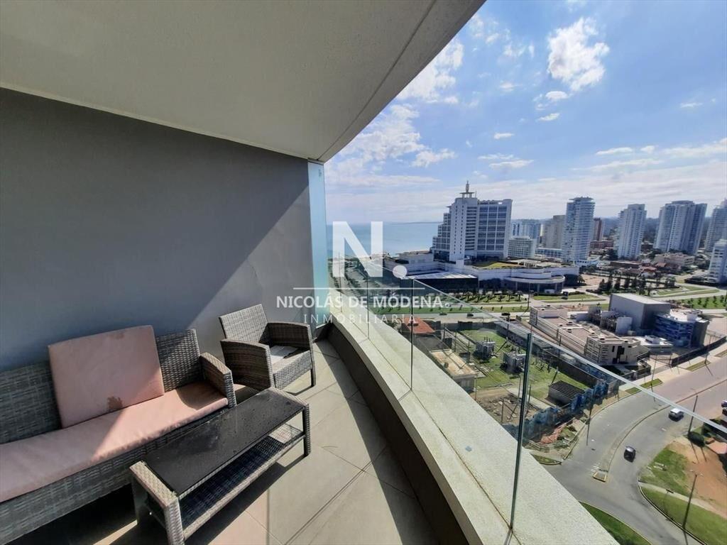 Apartamento de 3 dormitorios en suite con y en
