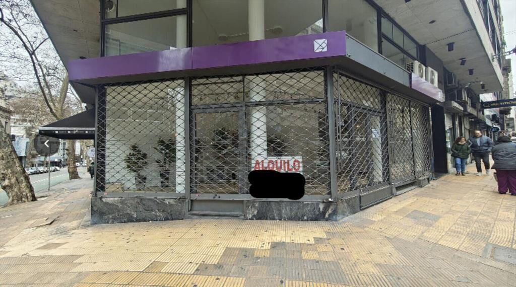 Se alquila Local comerial de 3 planatas en barrio Centro