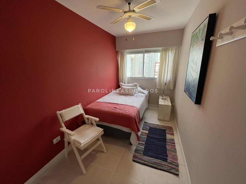 Apartamento de 3 dormitorios con amenities en Punta del Est