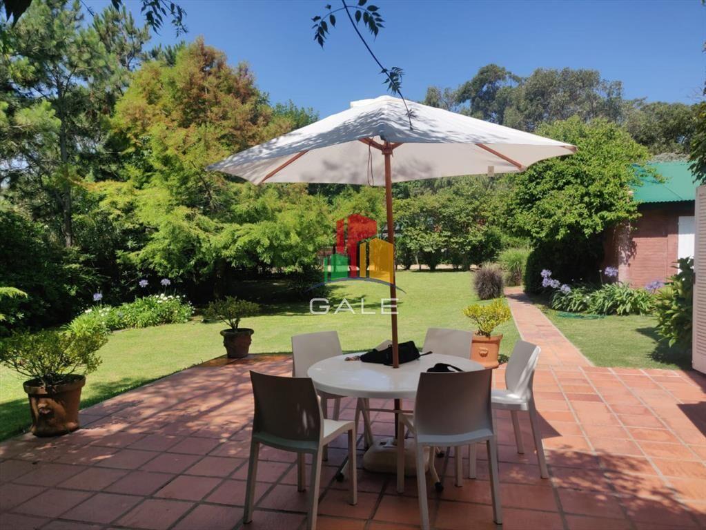 Hermosa casa en alquiler en la barrra
