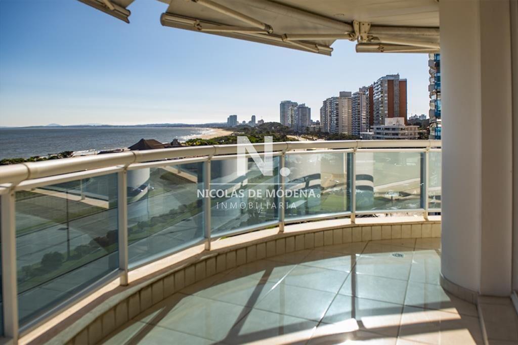 Espectacular departamento de 3 dormitorios + en