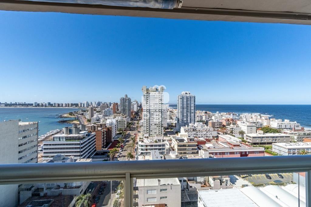 Venta de apartamento 3 dormitorios con vista al