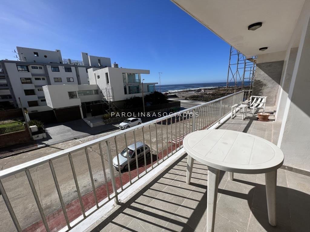 Apartamento en venta de 2 dormitorios en Península, Punta